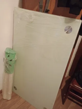 Tavolo in vetro verde