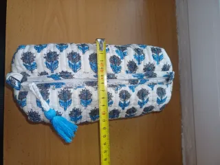 Neceser Estampado Flores Azul y Blanco