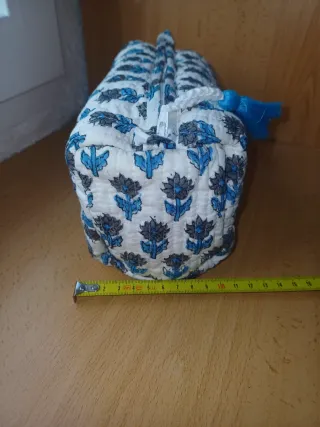 Neceser Estampado Flores Azul y Blanco