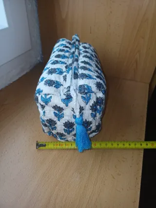 Neceser Estampado Flores Azul y Blanco