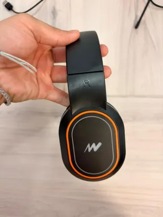 Cascos Inalámbricos Negro y Naranja