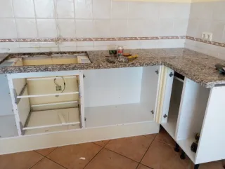 Muebles de Cocina Beige y Plata