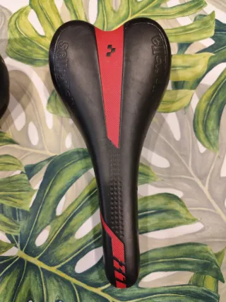 Sillínes de bicicleta varios