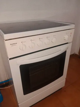 Cocina Vitrocerámica y Horno