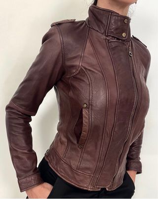 Cazadora cuero auténtico marrón Bershka Talla M