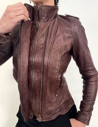 Cazadora cuero auténtico marrón Bershka Talla M