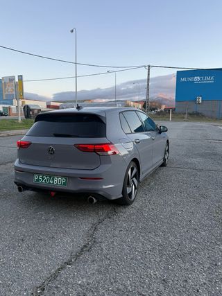Volkswagen Golf GTI 2024
