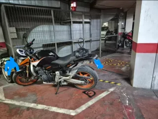 Se alquila plaza de garaje para moto