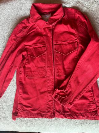 Chaqueta Roja Pull&Bear