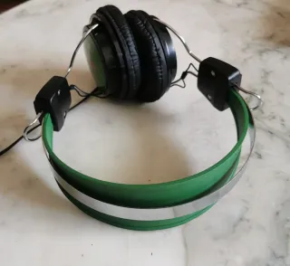 Auriculares Heineken Verdes y Negros