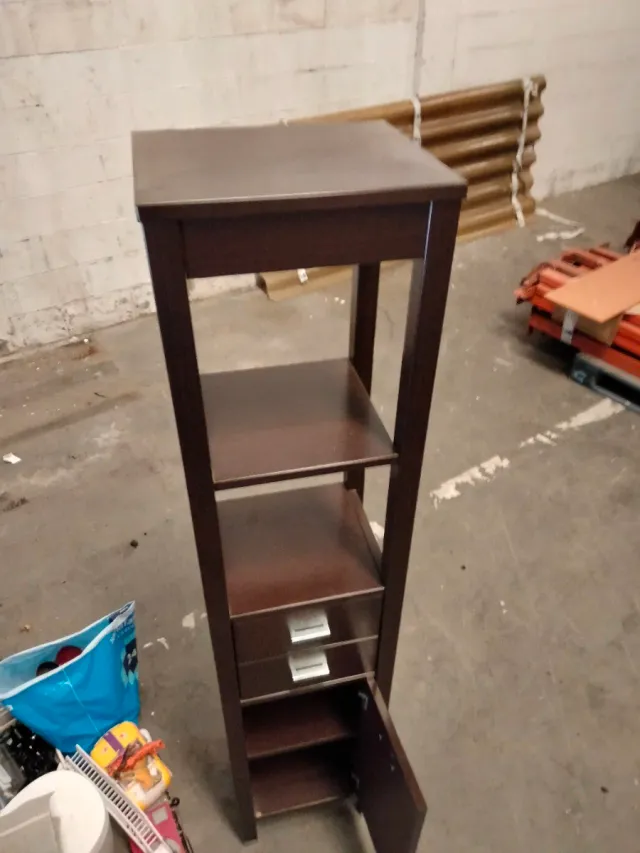 "GANGA" Mueble vertical (patas y tiradors metalics