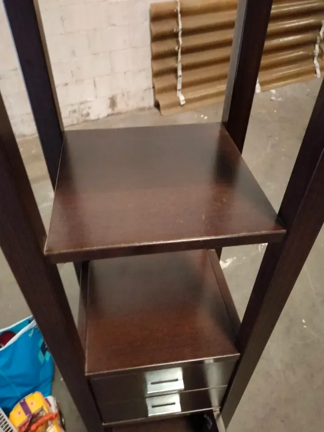 "GANGA" Mueble vertical (patas y tiradors metalics