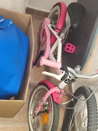 Bicicleta infantil rosa B'TWIN