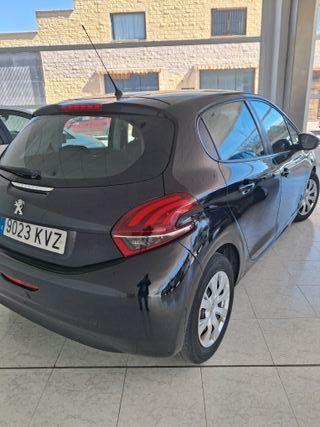 Peugeot 208 2019