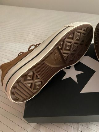 ZAPATILLAS CONVERSE DE MUJER NUEVAS A ESTRENAR.