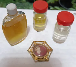 4 Vecchie Reliquie Sacre