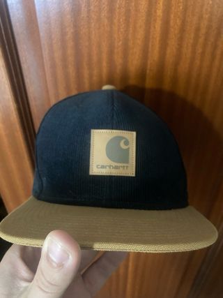 Boné Carhartt Bege e Preto