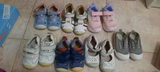 Lote de zapatillas infantiles