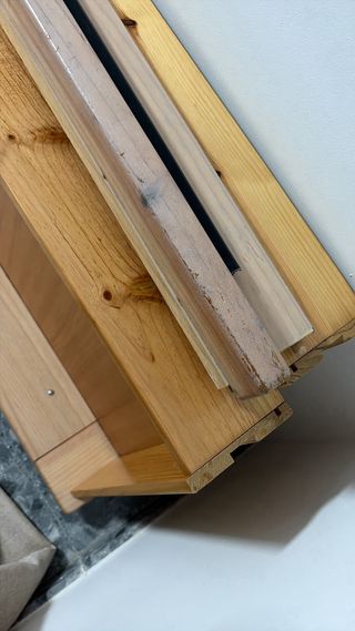 Armadio in legno massello