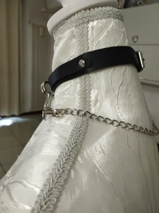 Choker donna con guinzaglio