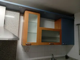 Muebles de cocina madera y cristal