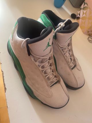 Jordan 13 Verde y Blanco