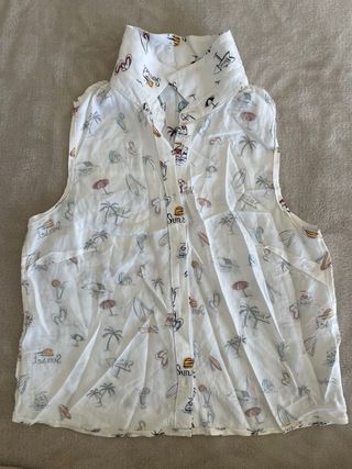 Blusa sin mangas estampada verano