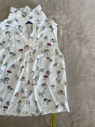 Blusa sin mangas estampada verano