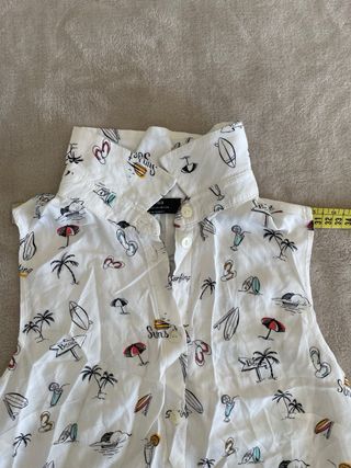 Blusa sin mangas estampada verano