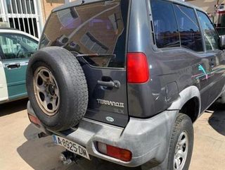 Nissan radiador de agua terrano 2.7 td 31193