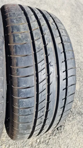 Neumáticos 225/55/16