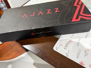 Teclado Mecánico Blanco y Morado