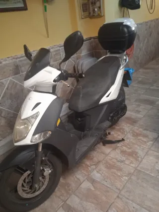 Kymco Agility City 125 Scooter