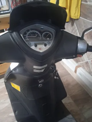 Kymco Agility City 125 Scooter