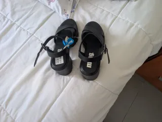 Sandalias Mustang Negras Talla 38