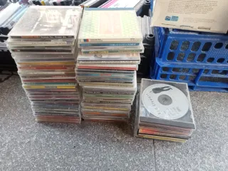 Lote 150€! - 80 CDs! + 40 DVDs,  pelis, cncrts, et