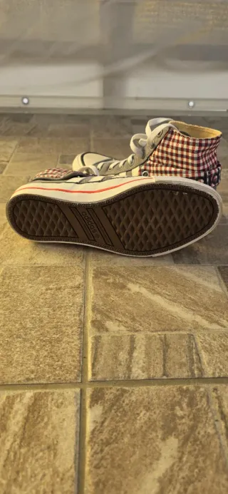 Scarpe donna Adidas grigie e rosse