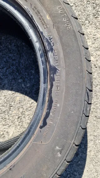 Neumáticos 225/55/16