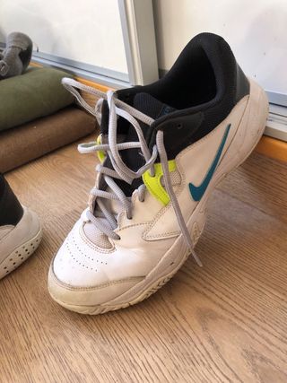 Zapatillas Nike Tenis/Padel Blancas y Negras