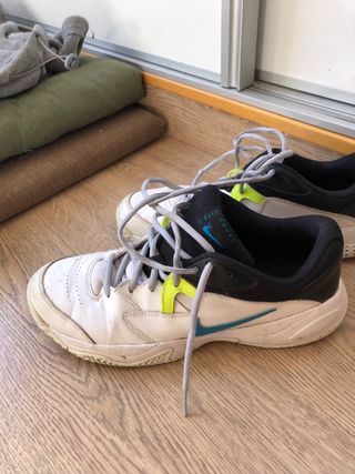 Zapatillas Nike Tenis/Padel Blancas y Negras