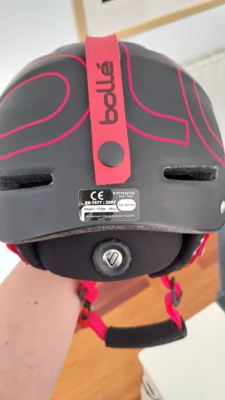 Casco Bollé Negro y Rojo Deportes Nieve