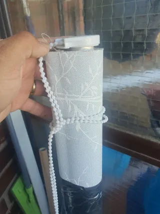 Estor enrollable translúcido ramas blancas