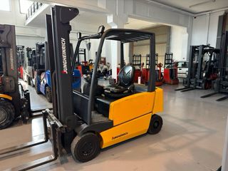 Carretilla elevadora eléctrica Jungheinrich