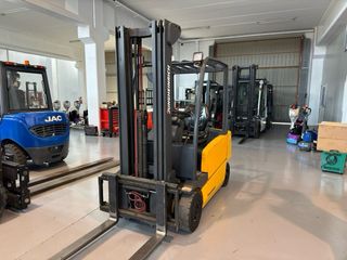 Carretilla elevadora eléctrica Jungheinrich