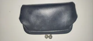 Monedero de piel antiguo