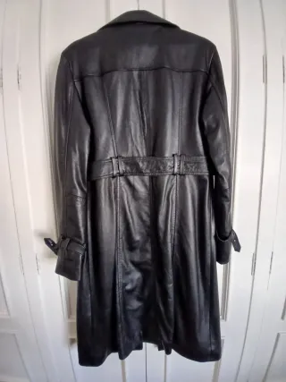 Gabardina Piel Auténtica Negra.