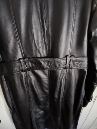 Gabardina Piel Auténtica Negra.