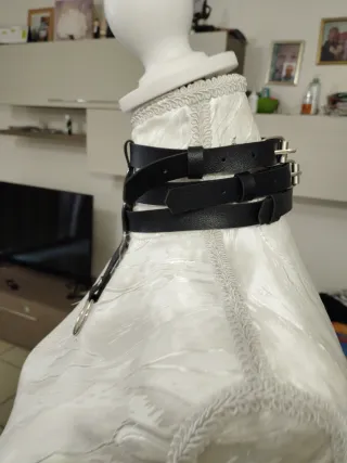 Choker Punk Rock Pelle Nera con Anello