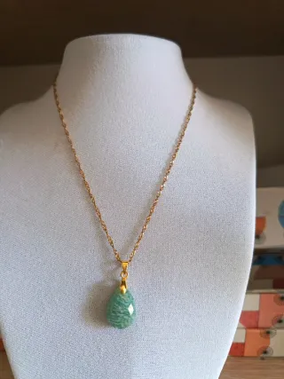 Collana acciaio dorato con pendente in amazzonite