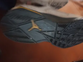 Scarpe Jordan Bianche e Oro